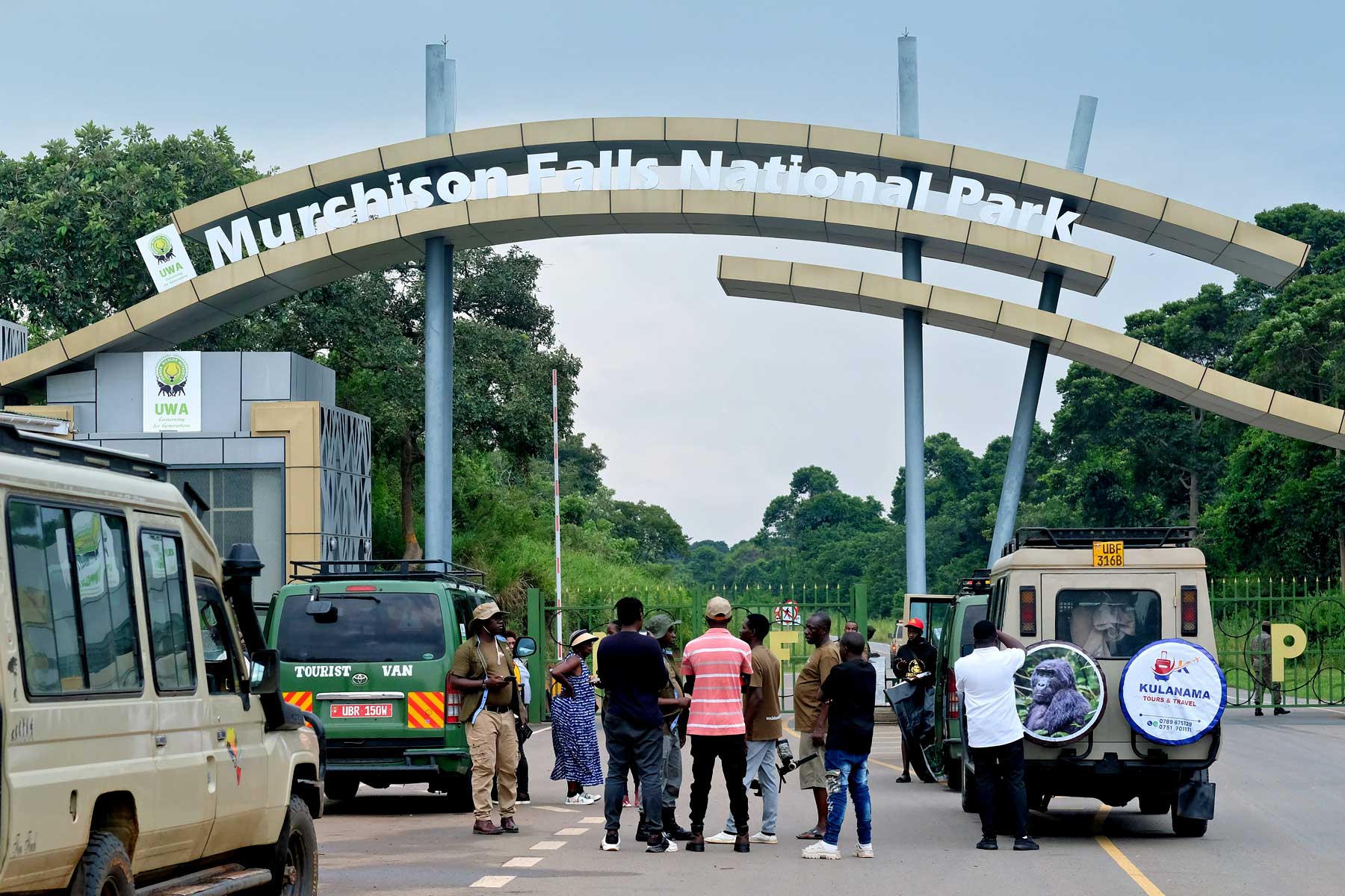 3-days-murchison-falls-rhino-tracking-tour-safari